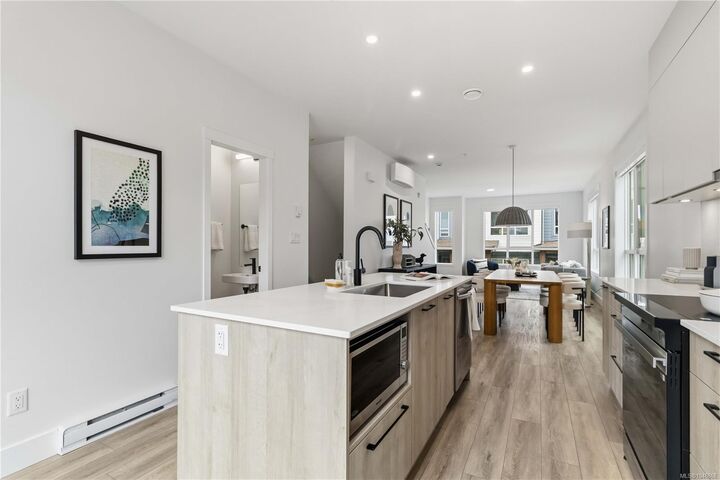 Property Photo:  368 Tradewinds Ave #90  BC V9C 0S5 