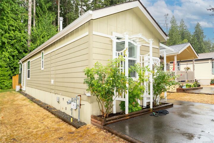 Property Photo: 3042 River Rd #130 BC V0R 1K3