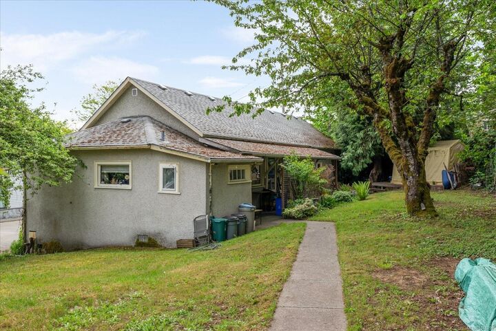 112 Buller St — photo 1