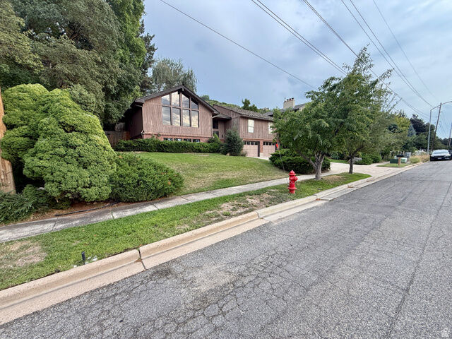 Property Photo: 2197 S Bountiful Blvd UT 84010