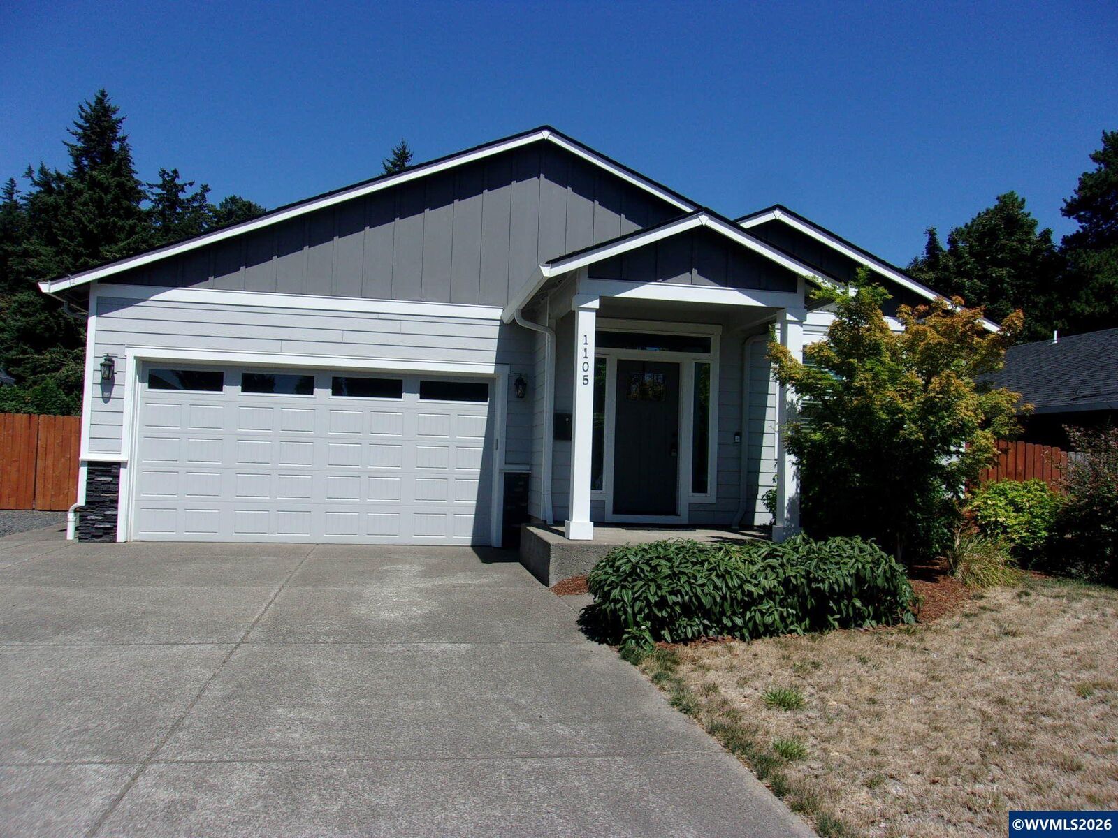Property Photo: 1105 Hardcastle St OR 97071