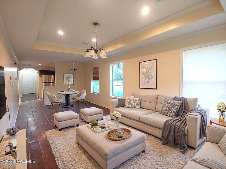 Property Photo: 1423 W College Avenue LA 70570