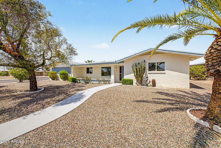 Property Photo: 6408 E Dallas Street AZ 85205