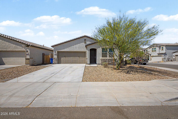 Property Photo:  5722 W Getty Drive  AZ 85043 