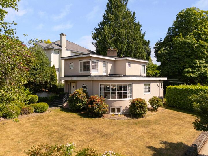 Property Photo: 696 W 27th Avenue BC V5Z 2G4