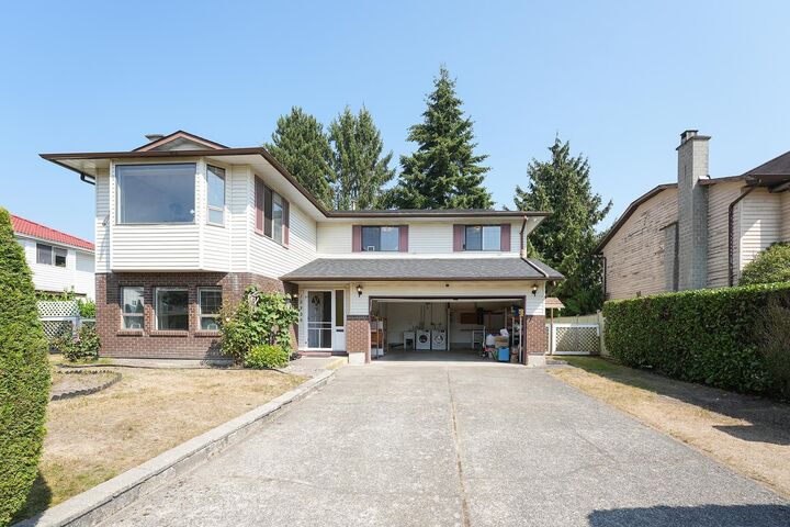 15309 95A Avenue — photo 1