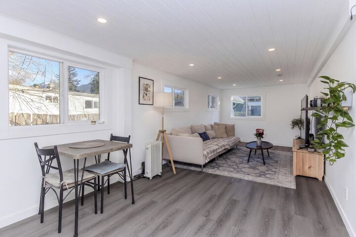 Property Photo: 40157 Government Road 24 BC V8B 0N7