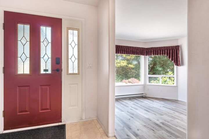 Property Photo: 5728 Trail Avenue BC V7Z 0L8