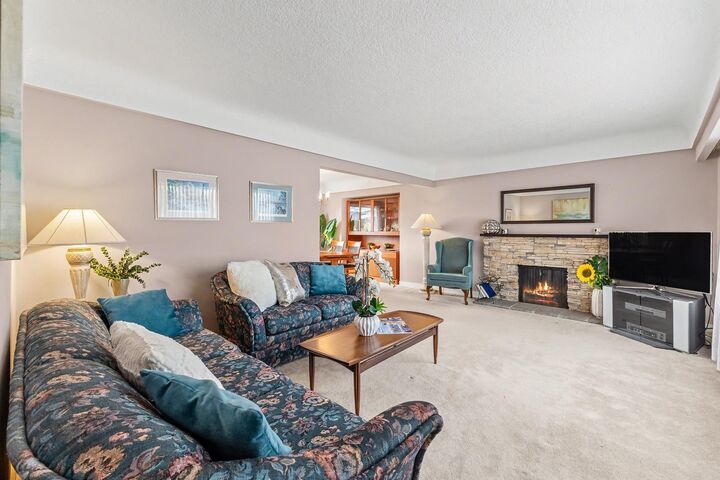 Property Photo: 4830 Southlawn Drive BC V5C 3S6