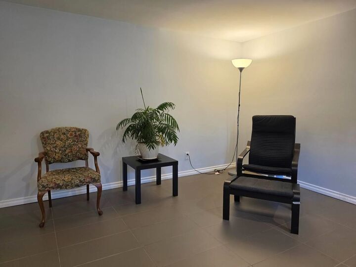 Property Photo:  737 Robinson  BC V3J 4E9 