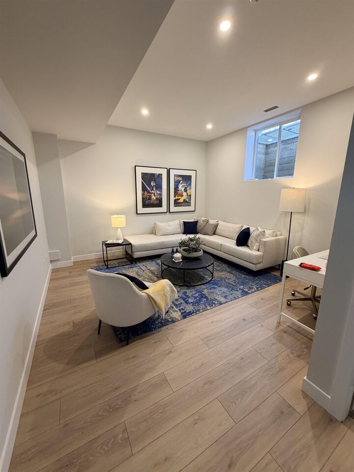 Property Photo: 34723 Quarry Avenue BC V2S 0P7