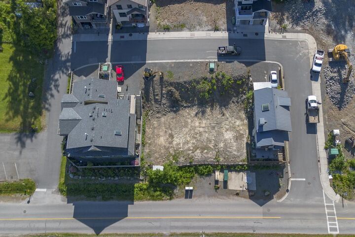 Property Photo: 1084 Foxglove Lane BC V0N 1G1