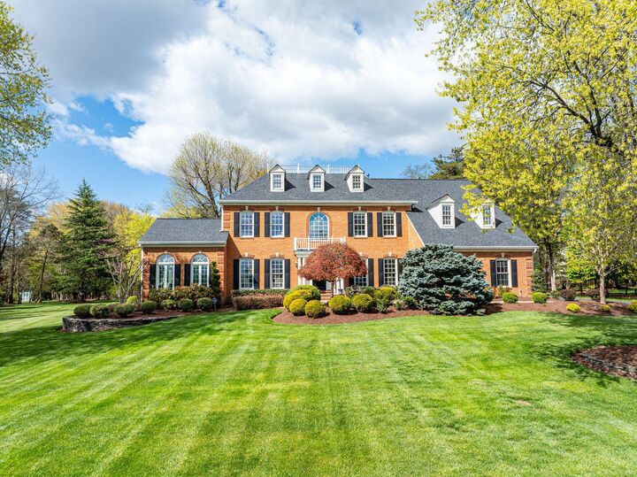 Property Photo:  16701 Cedar Post Court  VA 20120 