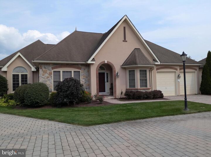 Property Photo: 7 Laurel Hill Court PA 17325