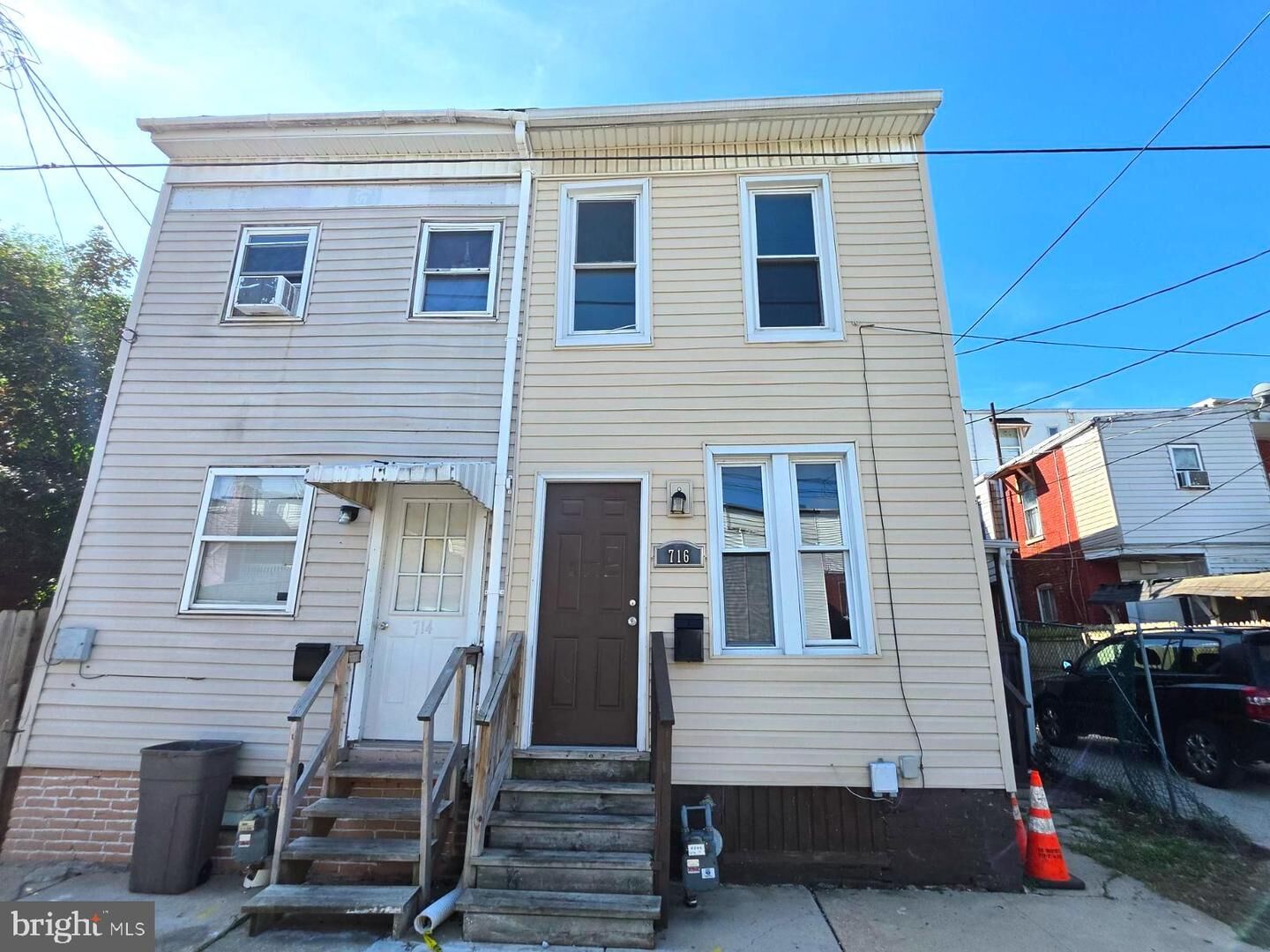 Property Photo:  716 School Place  PA 17401 