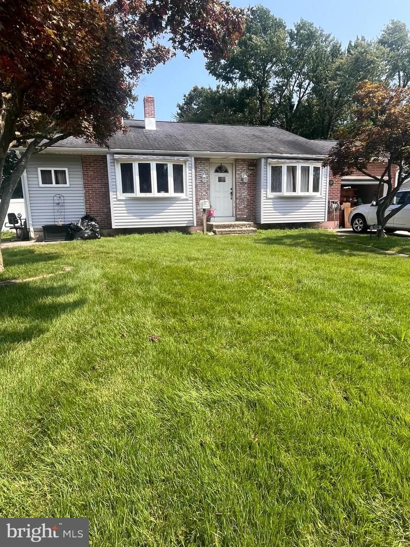 Property Photo:  578 Shields  NJ 08096 