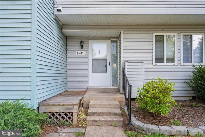 Property Photo: 17445 Hoskinson Road MD 20837