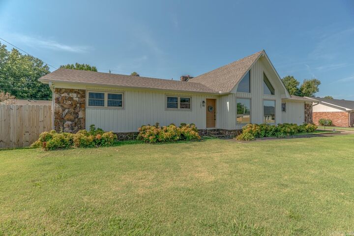 Property Photo: 1209 Languille Ave AR 72396