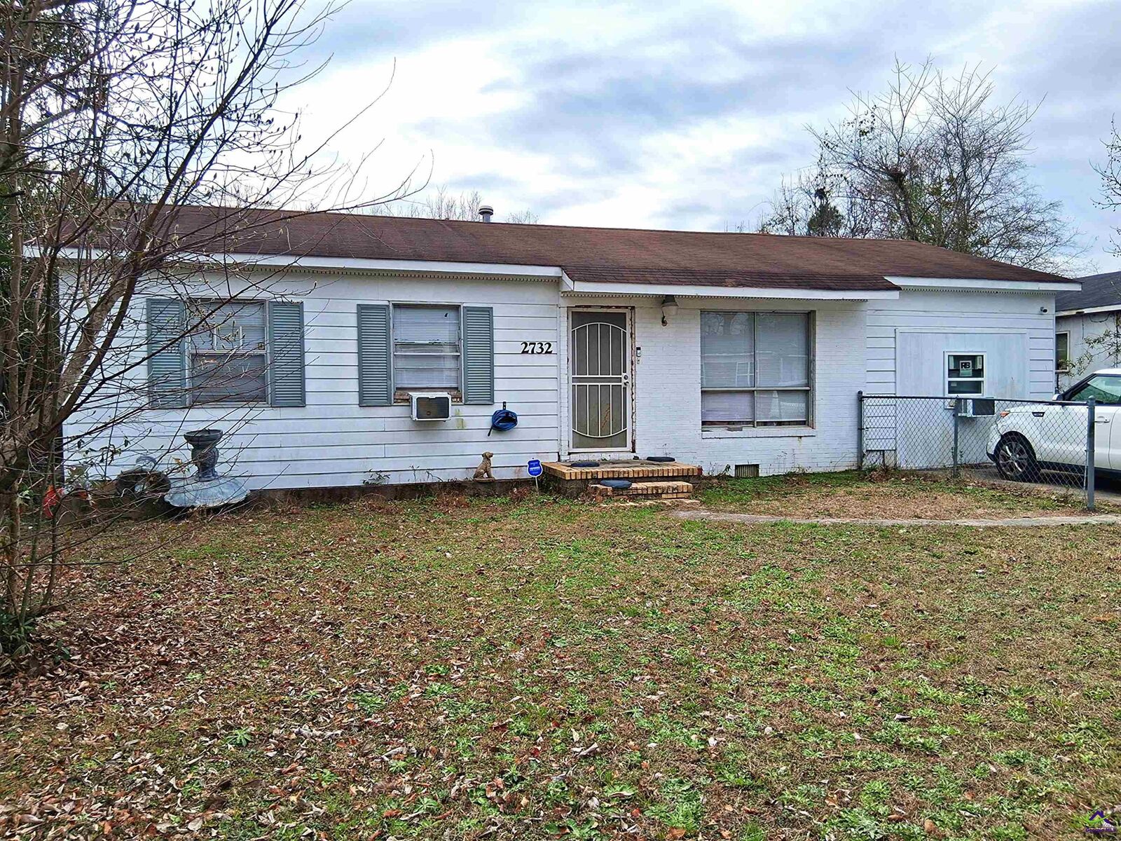 Property Photo:  2732 Village Green Lane  GA 31206 