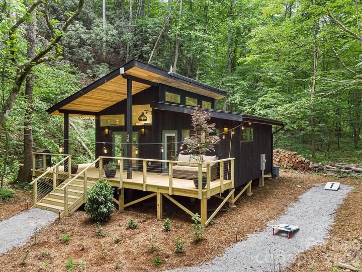 Property Photo:  352 Twinbrook Lane  NC 28751 