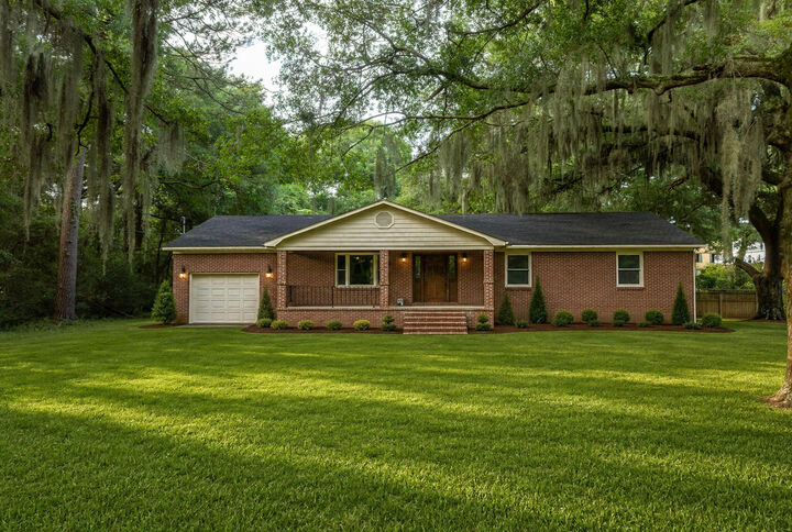 Property Photo:  388 5th Avenue  SC 29464 
