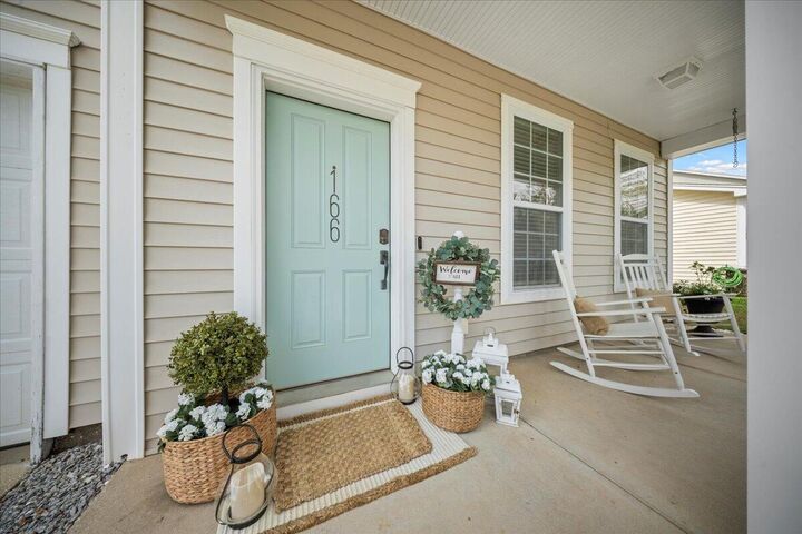 Property Photo: 166 Pavilion Street SC 29483