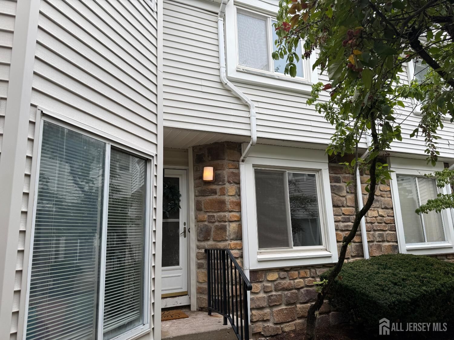 Property Photo:  1038 Schmidt Lane  NJ 08902 