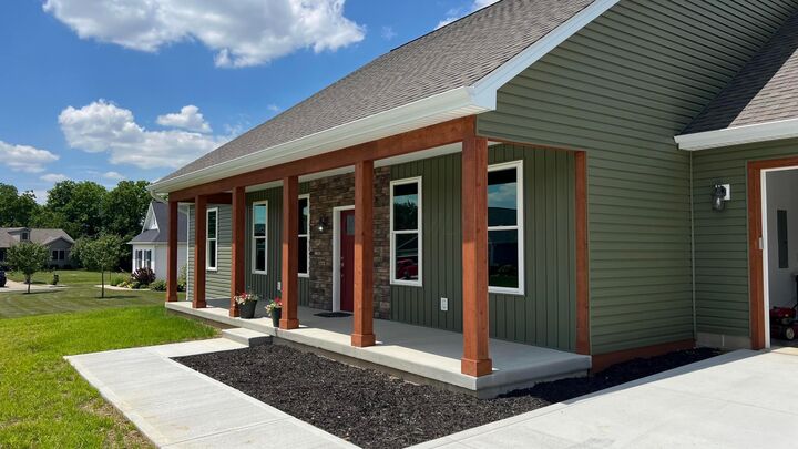 Property Photo:  1564 Brooke Park Drive  OH 43113 