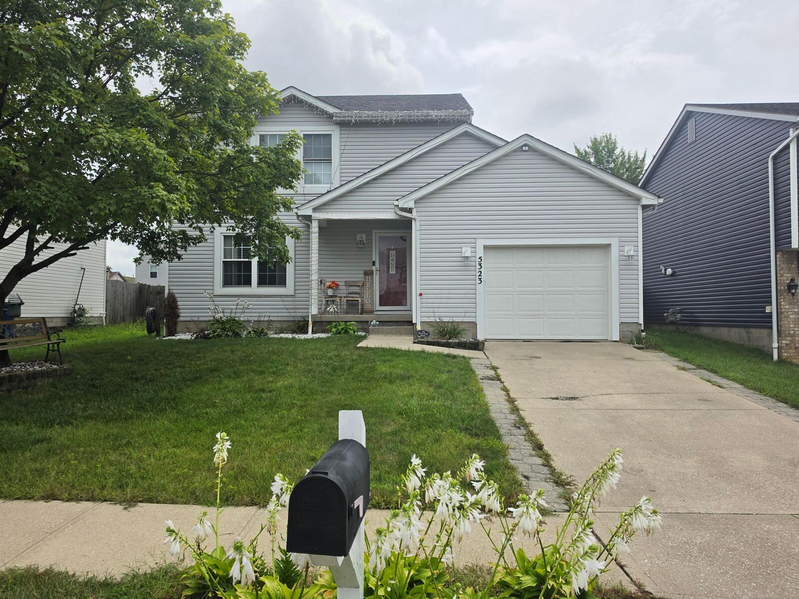 Property Photo: 5323 Cherry Bud Court OH 43228