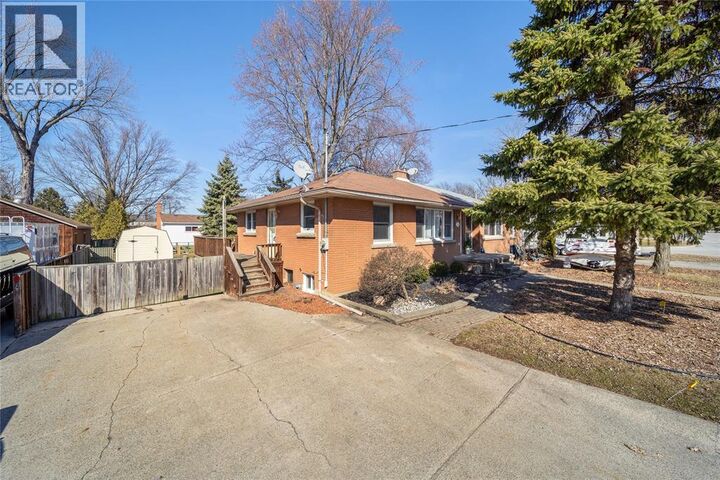 Property Photo:  236 Paget Street  ON N0N 1G0 