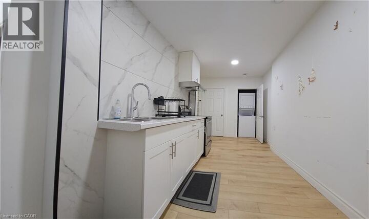 Property Photo:  71 Main Street East 1  ON L8N 1G2 