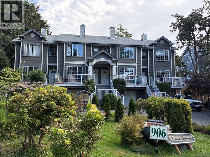 Property Photo:  906 Admirals Road 2  BC V9A 2P4 