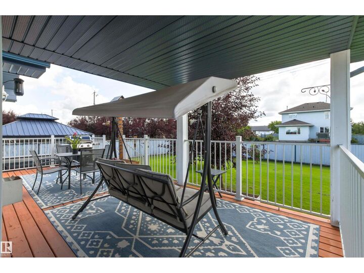 Property Photo:  374 Paquin St  AB T8R 2G5 