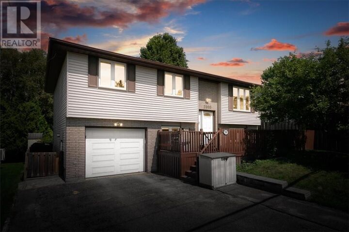 Property Photo: 2900 Algonquin Street ON P3E 4X6