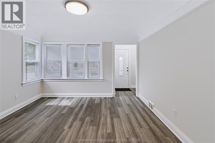 Property Photo: 68 Tweedsmuir Avenue East ON N7M 3Z8