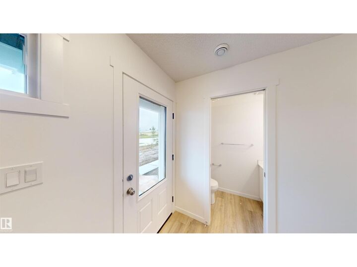 Property Photo: #5 29 Airport Rd NW AB T5G 3K8