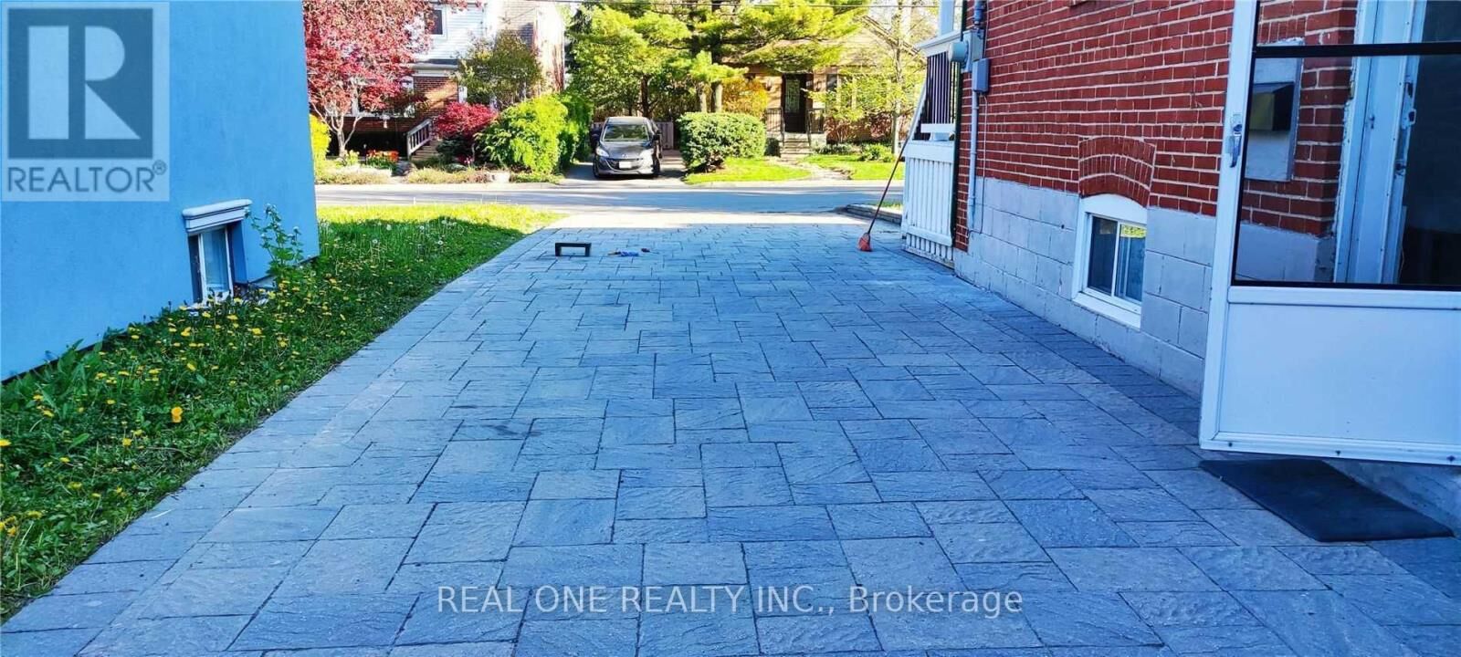 Property Photo:  42 Cadillac Avenue Lower  ON M3H 1S2 