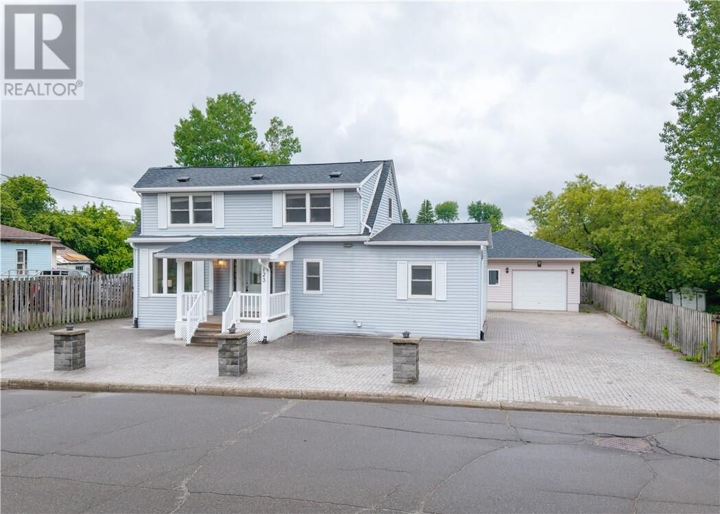 Property Photo:  123 William Street  ON P3L 1S5 