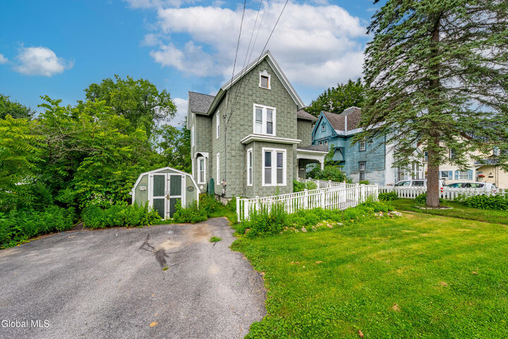 Property Photo:  25 Chestnut Street  NY 12095 