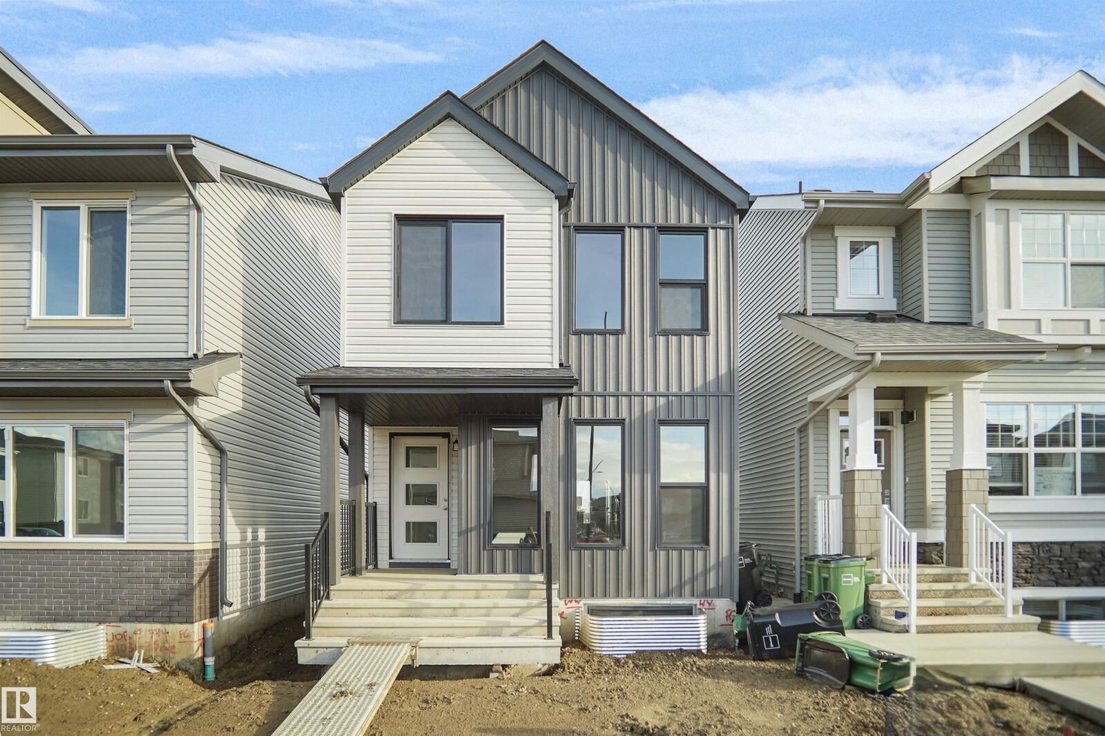 Property Photo: 37 Leawood Link AB T7X 4V1