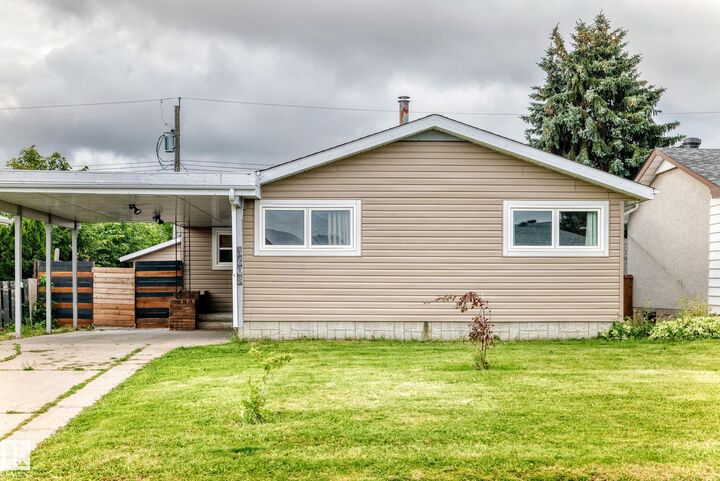 Property Photo: 7603 130 Avenue NW AB T5C 1Y3