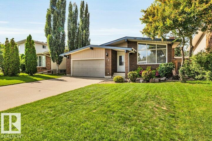 72 Ekota Crescent NW — photo 1