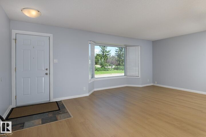 Property Photo: 5627 138 Avenue NW AB T5A 1E2