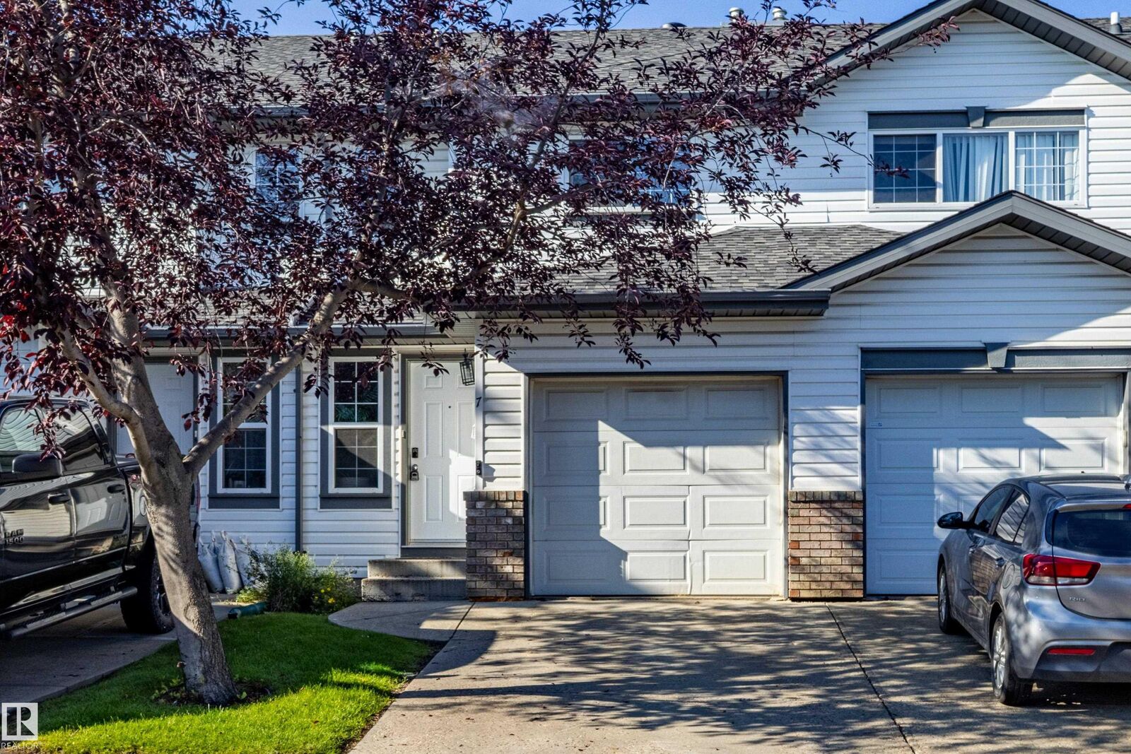 Property Photo: 16823 84 Street NW 7 AB T5Z 3S4