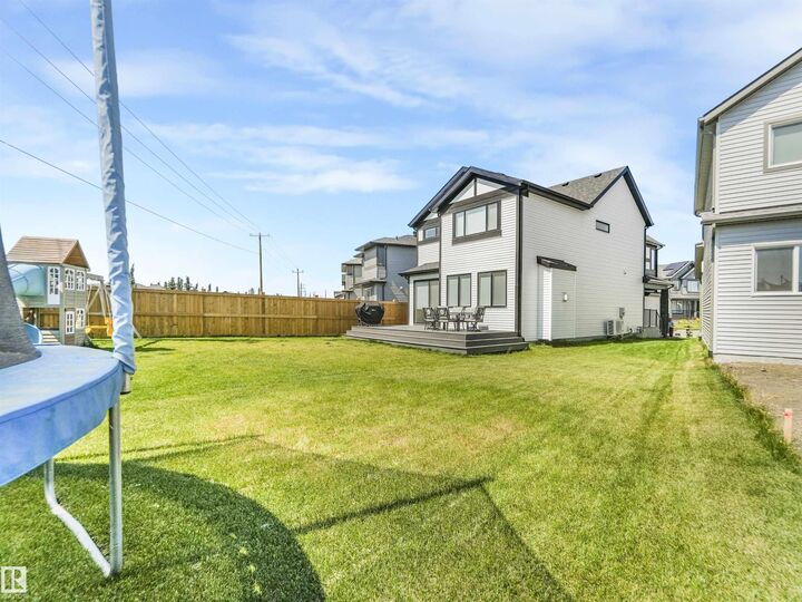 Property Photo: 19 Nettle Crescent AB T8N 7Z8