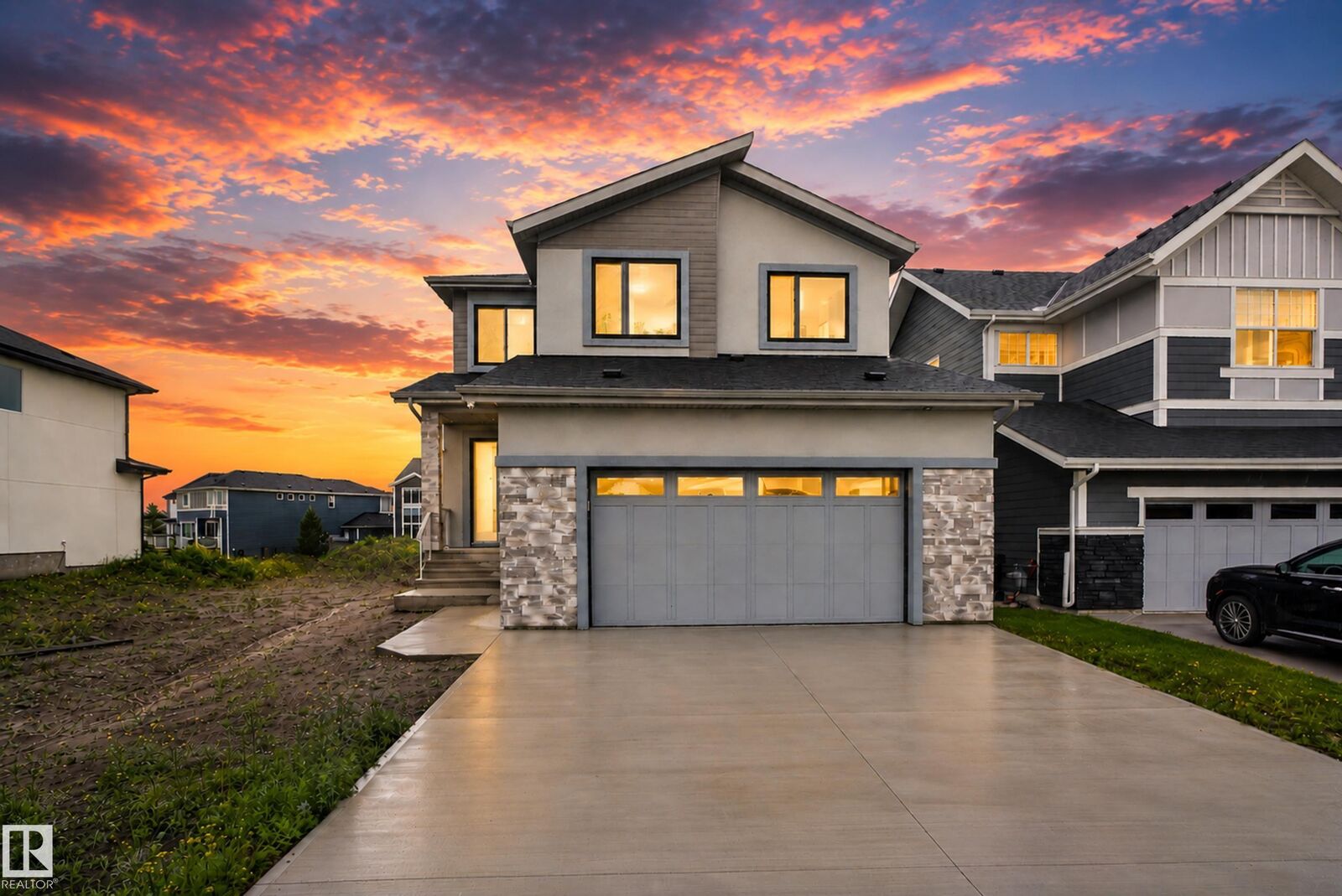 Property Photo: 132 Edgewater Circle AB T9E 1K5