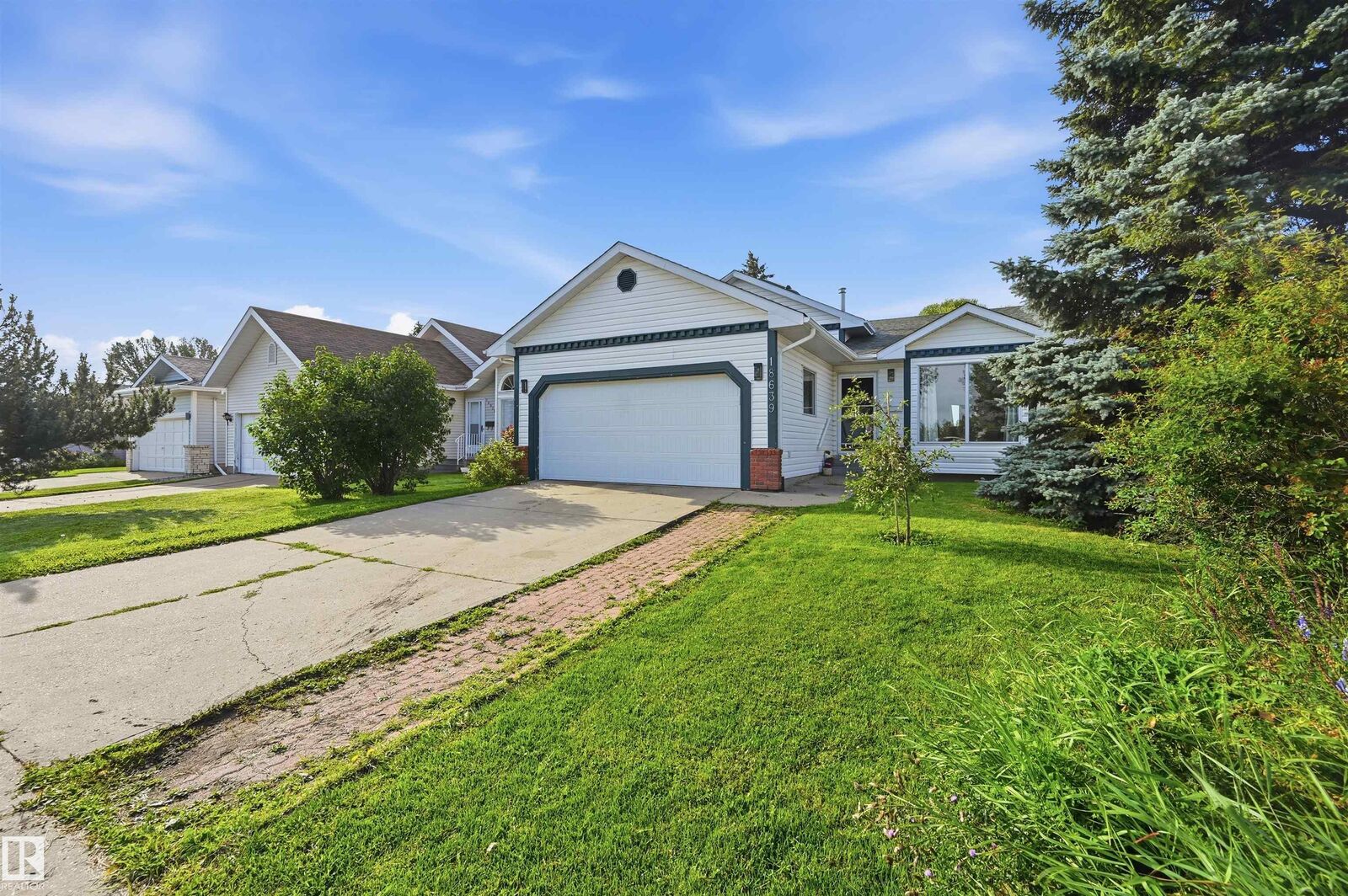 Property Photo: 18639 72 Avenue NW AB T5T 5T5
