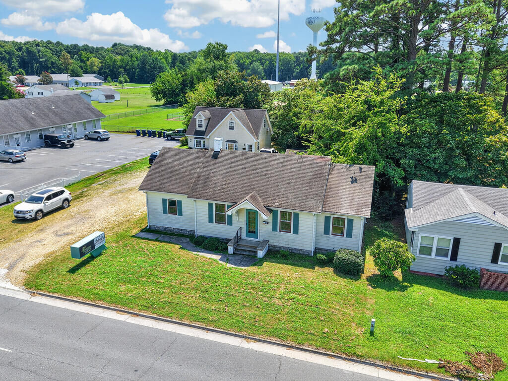 Property Photo:  130 Market St  VA 23417 