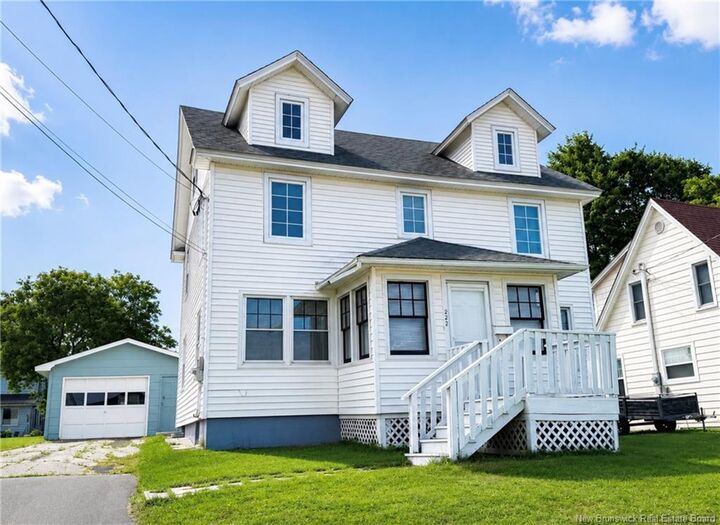 Property Photo:  222 York Street  NB E2A 1H1 