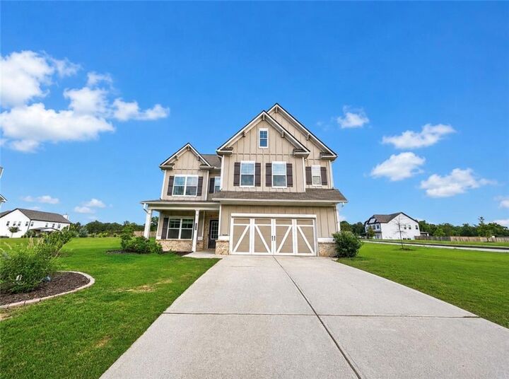 Property Photo: 757 Laurel Cove Drive GA 30548